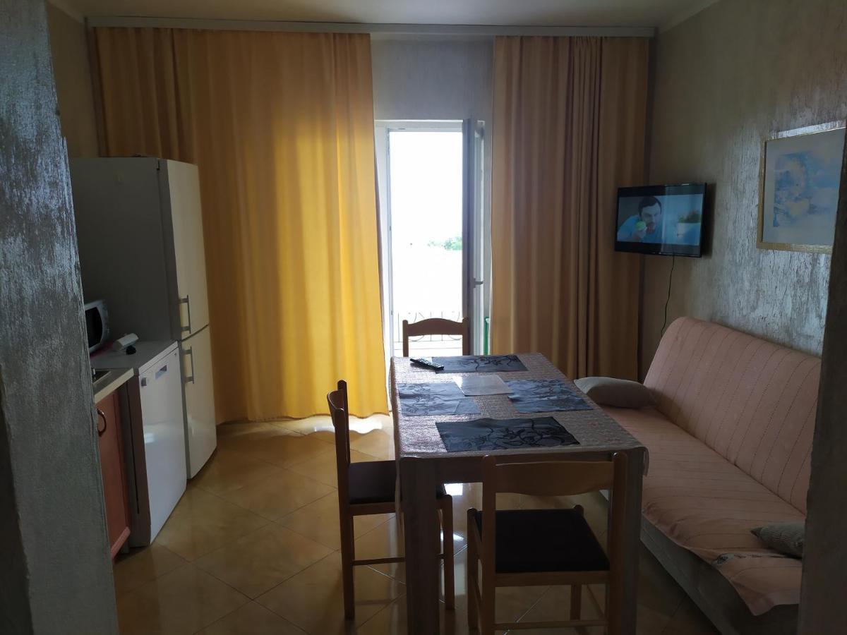 Apartments Svetlana Utjeha Εξωτερικό φωτογραφία