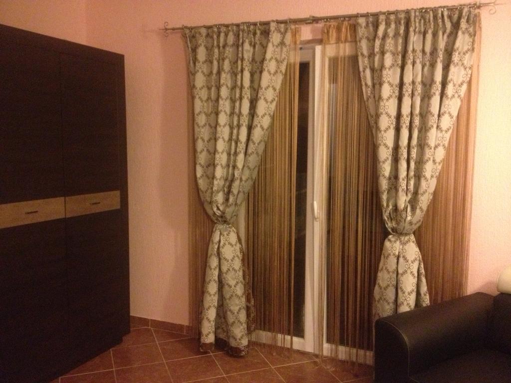 Apartments Svetlana Utjeha Εξωτερικό φωτογραφία