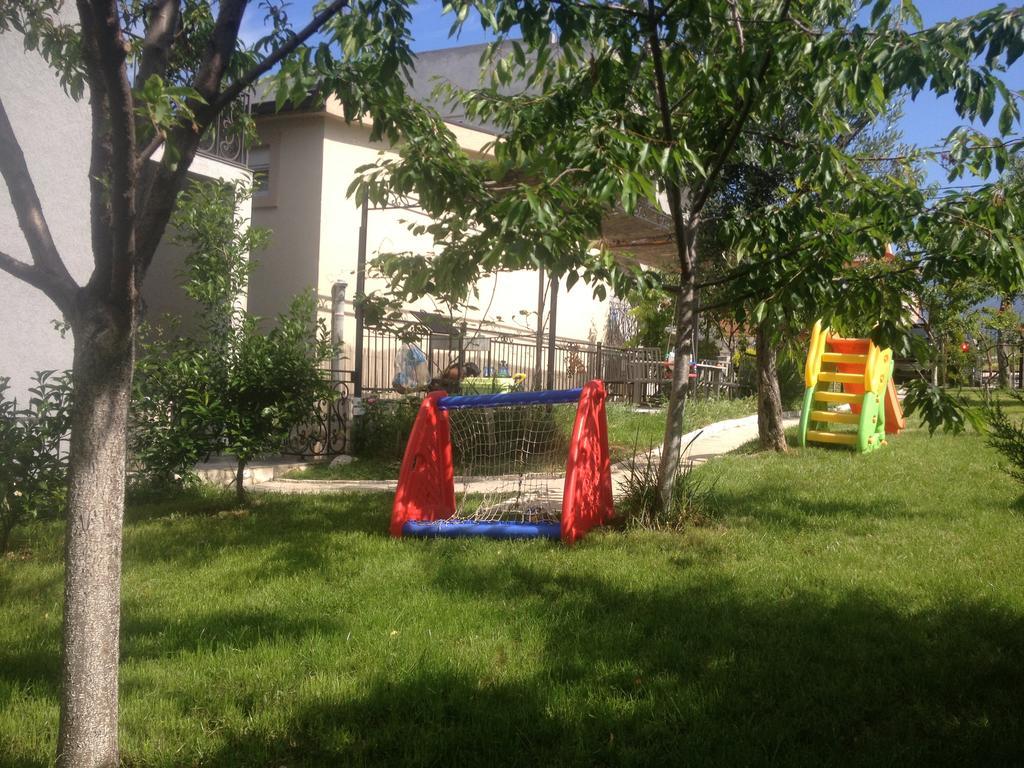 Apartments Svetlana Utjeha Εξωτερικό φωτογραφία