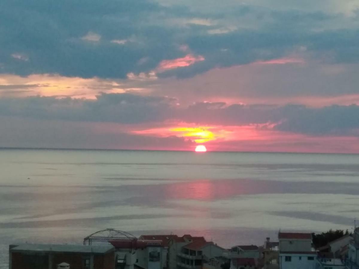 Apartments Svetlana Utjeha Εξωτερικό φωτογραφία